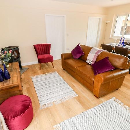Ramsey Lodge Bier Wood Lodges Tenby Exterior photo